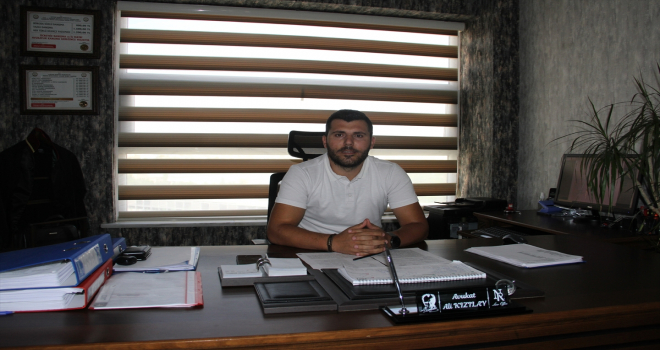 Kayseri'de kına gecesinde müziğe kendisini kaptırarak çekim yapan kameraman tazminata mahkum edildi