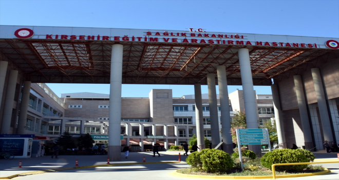 Kırşehir'de eşi tarafından silahla vurulan kadın hastanede yaşamını yitirdi