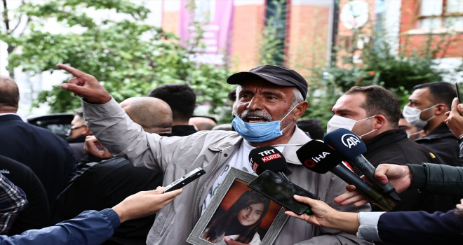 Kızı terör örgütü tarafından kaçırılan Laçin'den HDP Genel Merkezi önünde açıklama: