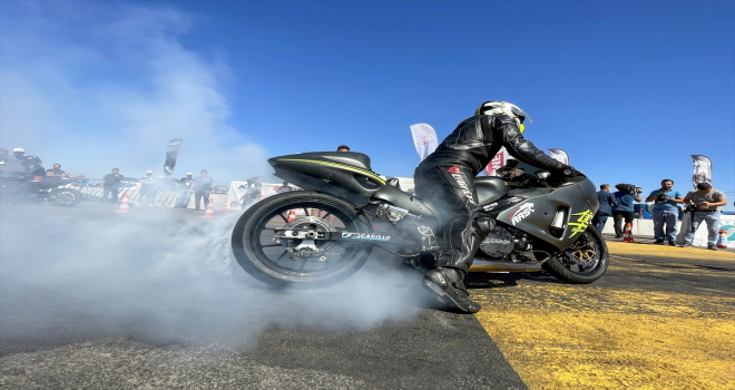 Motosiklet tutkunları Antalya'da buluştu