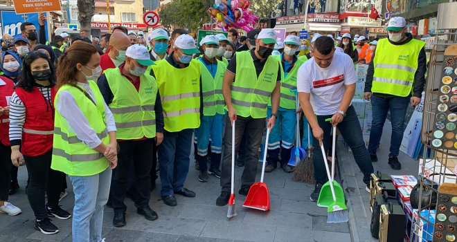 Niğde'de Dünya Temizlik Günü kapsamında çevre temizliği yapıldı