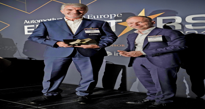 Opel Tasarım Başkan Yardımcısı Mark Adams 