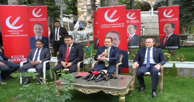 Yeniden Refah Partisi Genel Başkanı Erbakan, Kayseri'de gündemi değerlendirdi:
