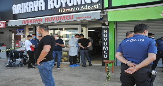 Antalya'da kuyumcu çalışanını öldüren şüpheli, 2 kilogram altın çaldı