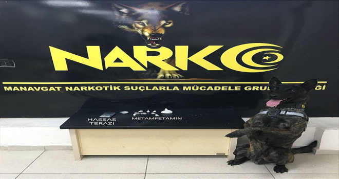 Antalya'da uyuşturucu ticareti yaptıkları iddiasıyla 2 şüpheli tutuklandı