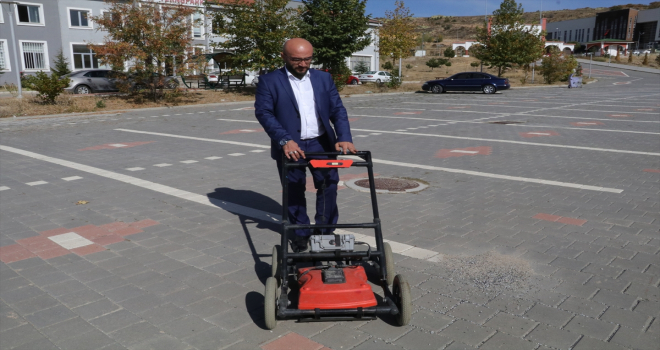 Babasının vasiyetiyle yer altı görüntüleme cihazı üretti