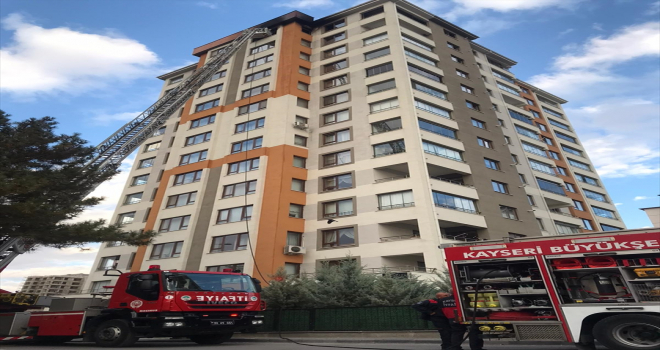 Kayseri'de çıkan ev yangını söndürüldü