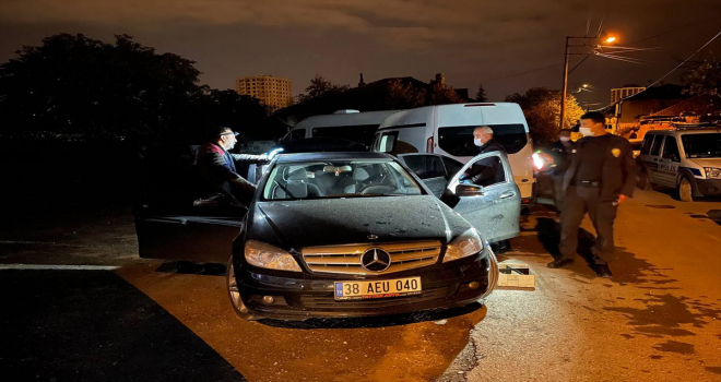 Kayseri'de silahla vurulan kişi ağır yaralandı