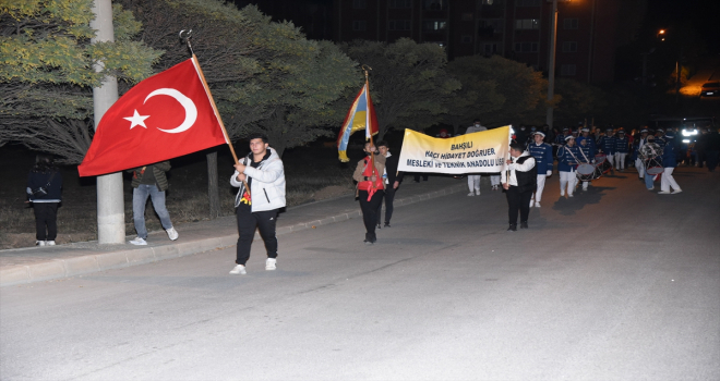 Kırıkkale'de Cumhuriyet Bayramı için fener alayı yapıldı