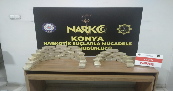 Konya'da polisten kaçan araçta 24 kilo 600 gram kilogram eroin bulundu