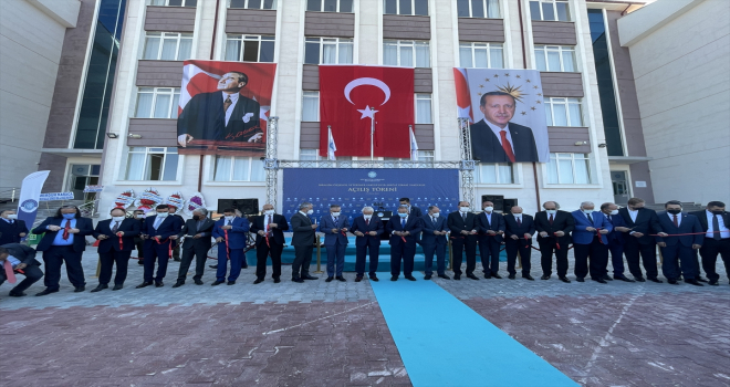 Konya'da veteriner fakültesi ve özel eğitim meslek okulunun açılışı yapıldı