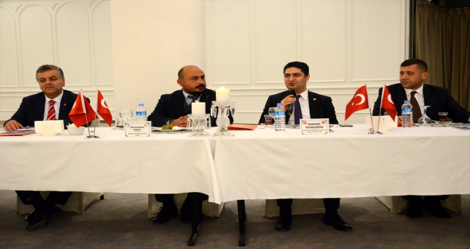 MHP heyeti, Akademik Odalar Birliği toplantısına katıldı