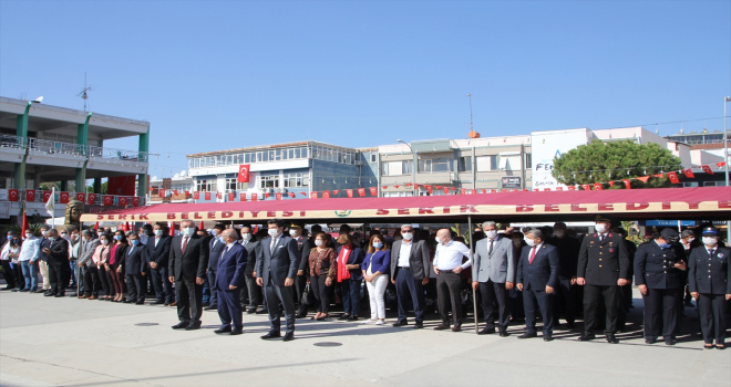 Serik'te Cumhuriyet Bayramı dolayısıyla çelenk sunma töreni düzenlendi