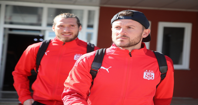Sivasspor kafilesi, İstanbul'a geldi