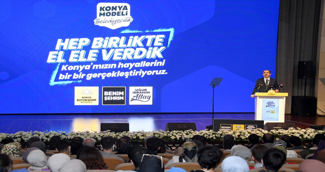 Altay, gençlik çalışmalarını anlattığı toplantıda 'Genç Kültür Kart'ı tanıttı
