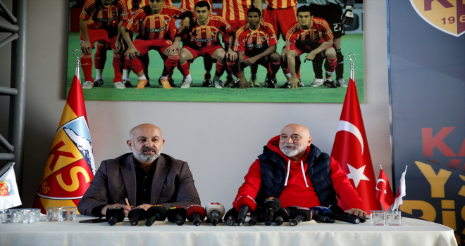 Asbaşkan Çamlı ile teknik direktör Karaman, Kayserispor'daki gelişmeleri değerlendirdi