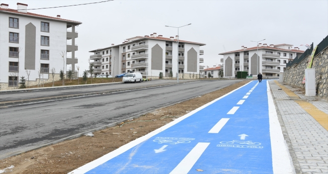 Başkan Altay ve Başkan Pekyatırmacı, Ardıçlı TOKİ'de incelemelerde bulundu