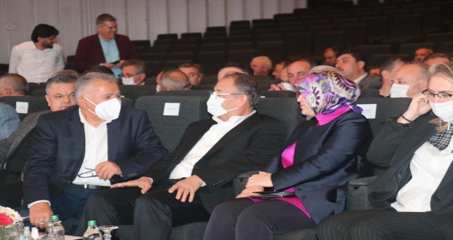 Büyükkılıç, Antalya'da tecrübelerini paylaştı 