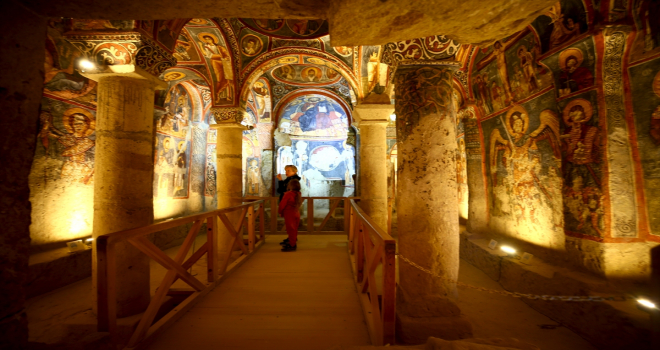 Göreme Açık Hava Müzesi'ndeki tarihi kilise ve şapeller turist çekiyor