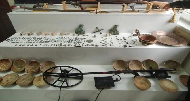 Kayseri'de define aradığı öne sürülen şüpheli yakalandı