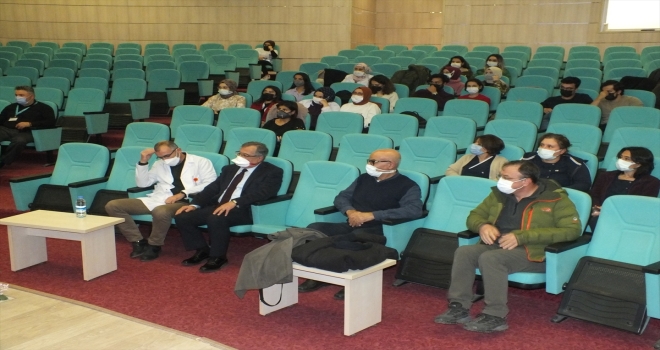 Sivas'ta Kovid-19 salgınıyla ilgili seminer düzenlendi