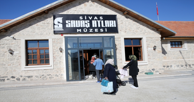 Sivas'ta yeni açılan Savaş Atları Müzesi'nde hafta sonu yoğunluğu 
