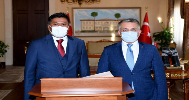 Sri Lanka'nın Ankara Büyükelçisi Hassen, Türkiye ile ilişkileri geliştirmek istediklerini bildirdi