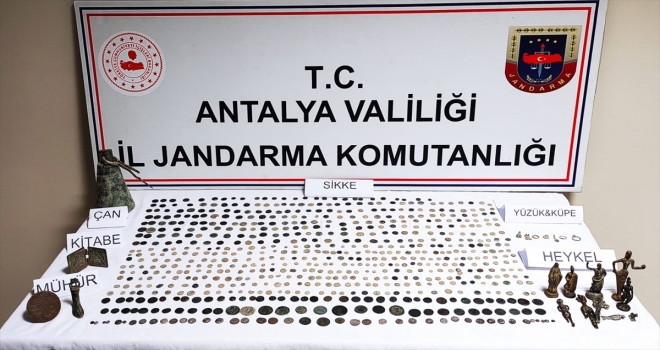 Antalya'da tarihi eser kaçakçılığı operasyonunda 7 şüpheli yakalandı