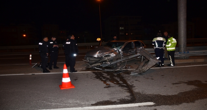 Antalya'da trafik kazalarında 3 kişi yaralandı