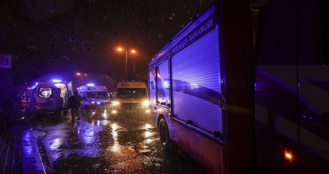 Başkentteki özel bir hastanede çıkan yangın nedeniyle 17 hasta tahliye edildi