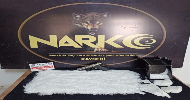 Kayseri'de 3 kilogram sentetik uyuşturucu ele geçirildi 