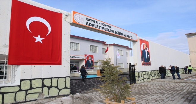 Kayseri'de Adalet Mesleki Eğitim Merkezi açıldı