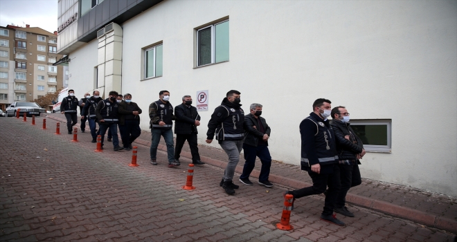 Kayseri'de FETÖ'nün esnaf yapılanmasına yönelik operasyonda 6 zanlı yakalandı
