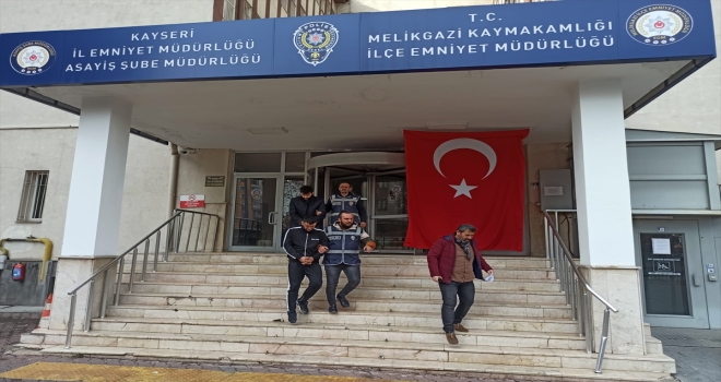 Kayseri'de oto hırsızları suçüstü yakalandı