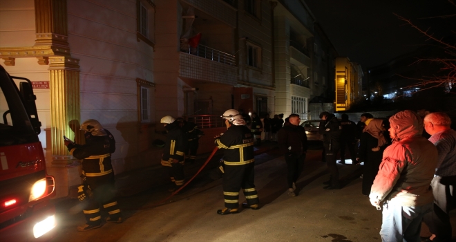 Sivas'ta çıkan yangında dumandan etkilenen kişi hastaneye kaldırıldı 