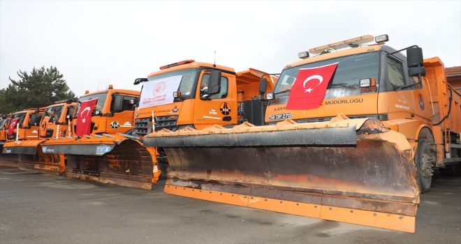 Sivas'ta karla mücadele ekipleri kış boyunca 1000 araçla sahada olacak