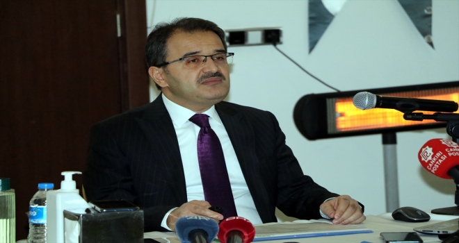Çankırı Valisi Ayaz vaka artışına karşı aşı uyarısını yineledi: