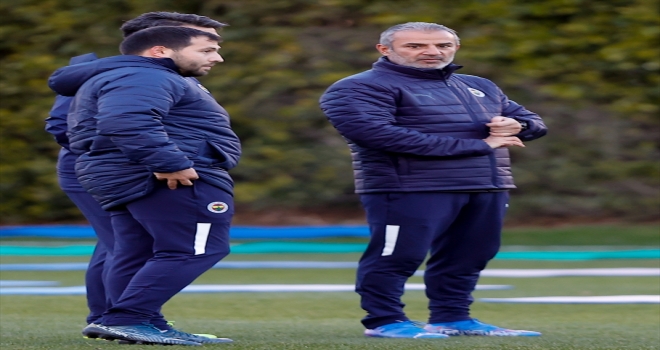Fenerbahçe'nin Antalya kampı başladı