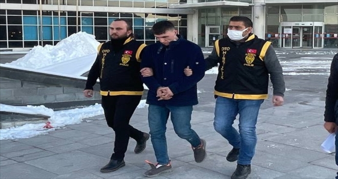 Kayseri'de 2 hırsızlık zanlısı tutuklandı