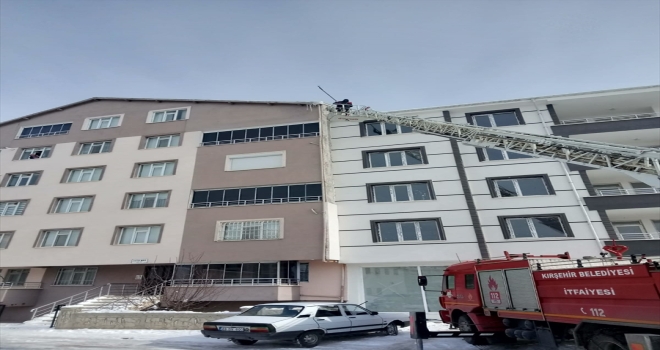 Kırşehir Valiliğinden kar kütlesi ve buz sarkıtı uyarısı