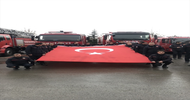 Sivas'ta itfaiye personeli, Bursa'daki kazada ölen meslektaşlarını dualarla andı