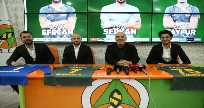 Alanyaspor, 3 futbolcunun sözleşmesini uzattı