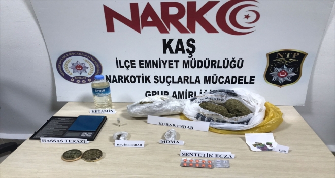 Antalya’da uyuşturucuyla yakalanan şüpheli tutuklandı
