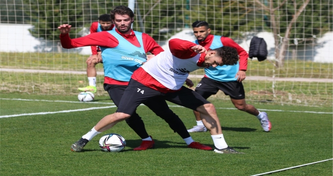 Antalyaspor, Türkiye Kupası'ndaki Trabzonspor maçının hazırlıklarına başladı