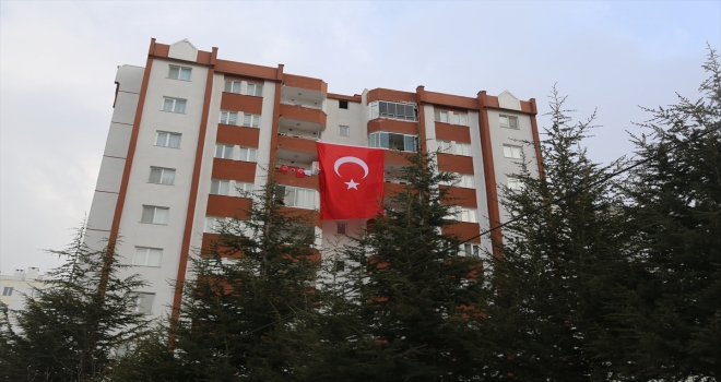 Büyükkılıç'tan şehit Özel Harekat Şube Müdürü Eren'in annesine taziye ziyareti