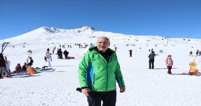 Çekya'nın Ankara Büyükelçisi Vacek'ten Türkiye turizmine övgü: