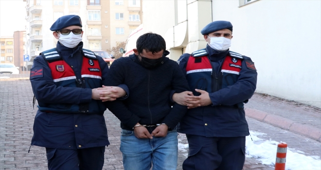 Kayseri'de römork hırsızı belediye otobüsü kamerasından tespit edildi