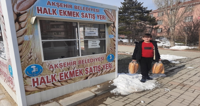 Kazandığı puanlarla ekmek aldı