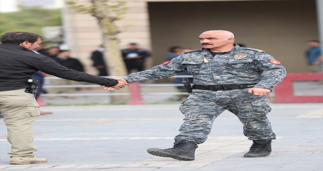 Senegal'de şehit olan Özel Harekat Şube Müdürü Hayrettin Eren son yolculuğuna uğurlanıyor