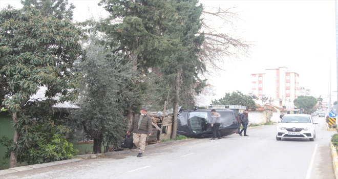 Serik'te otomobilin çarptığı çocuk yaralandı